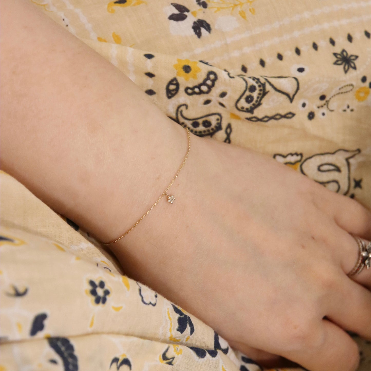 10K Dainty Diamond Floral Bracelet