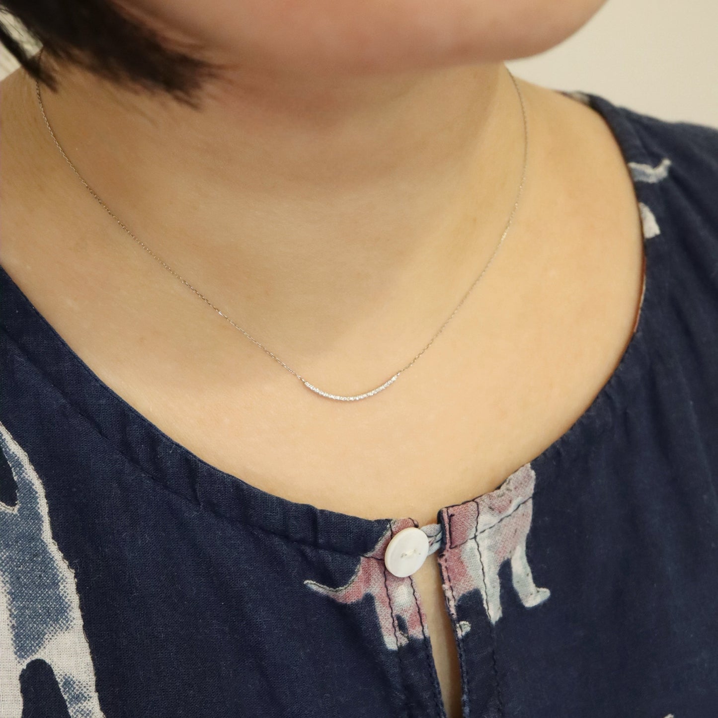 Pt850 Smile Diamond Necklace