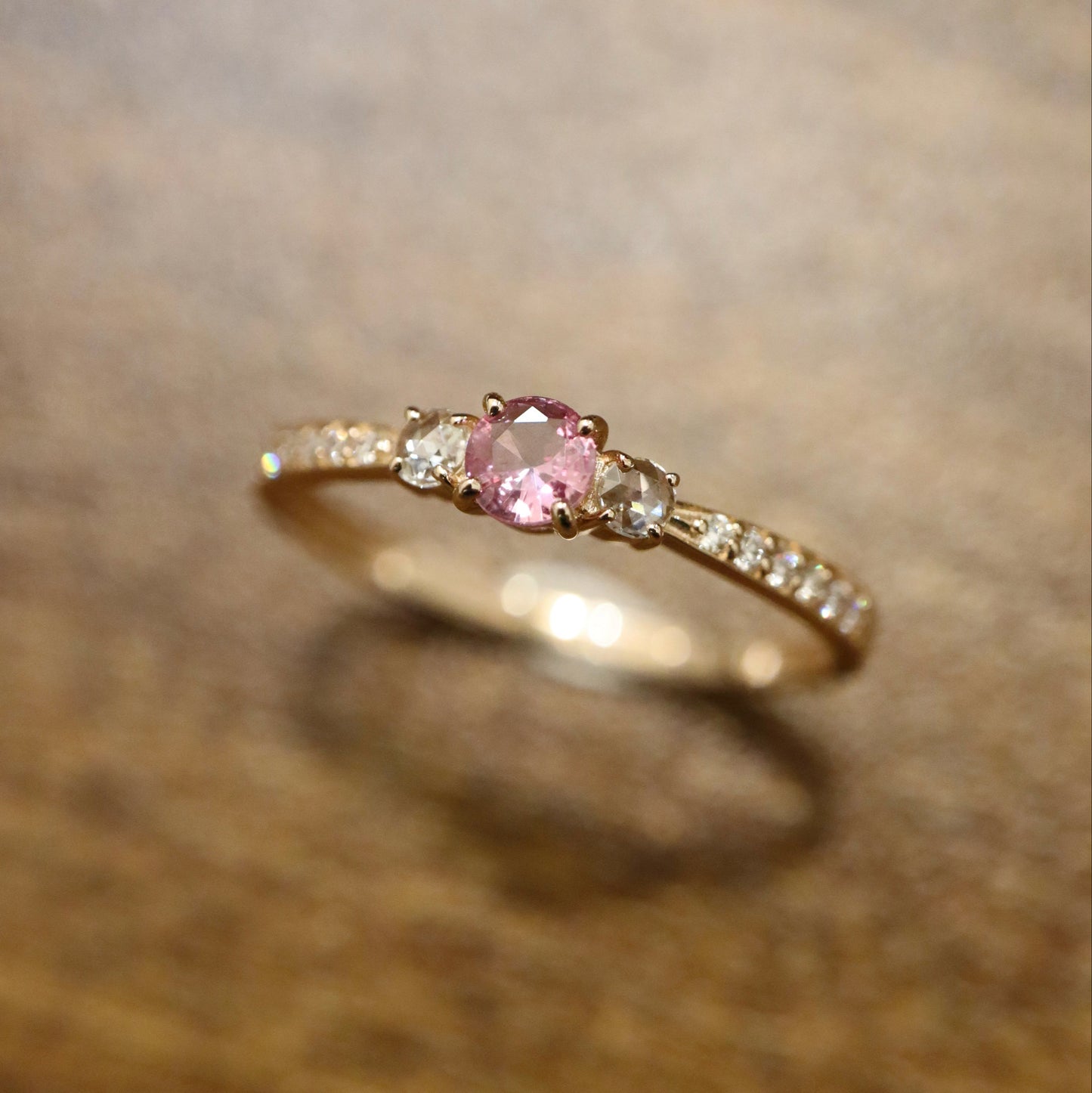 18K Padparadscha sapphire and Diamond Ring (DGL Certificate)