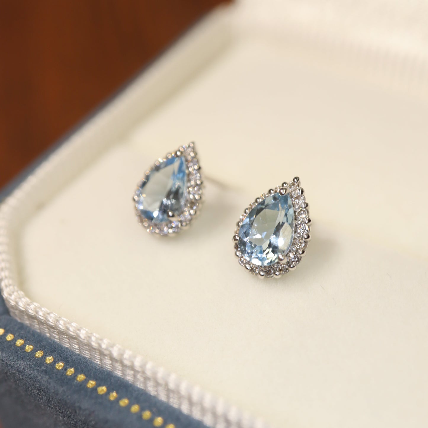 Pt900 Aquamarine Diamond Earrings