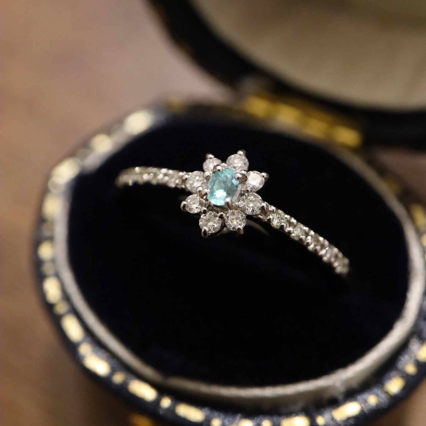 Pt950 Paraiba and Diamond Ring
