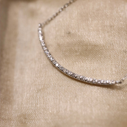 Pt850 Smile Diamond Necklace