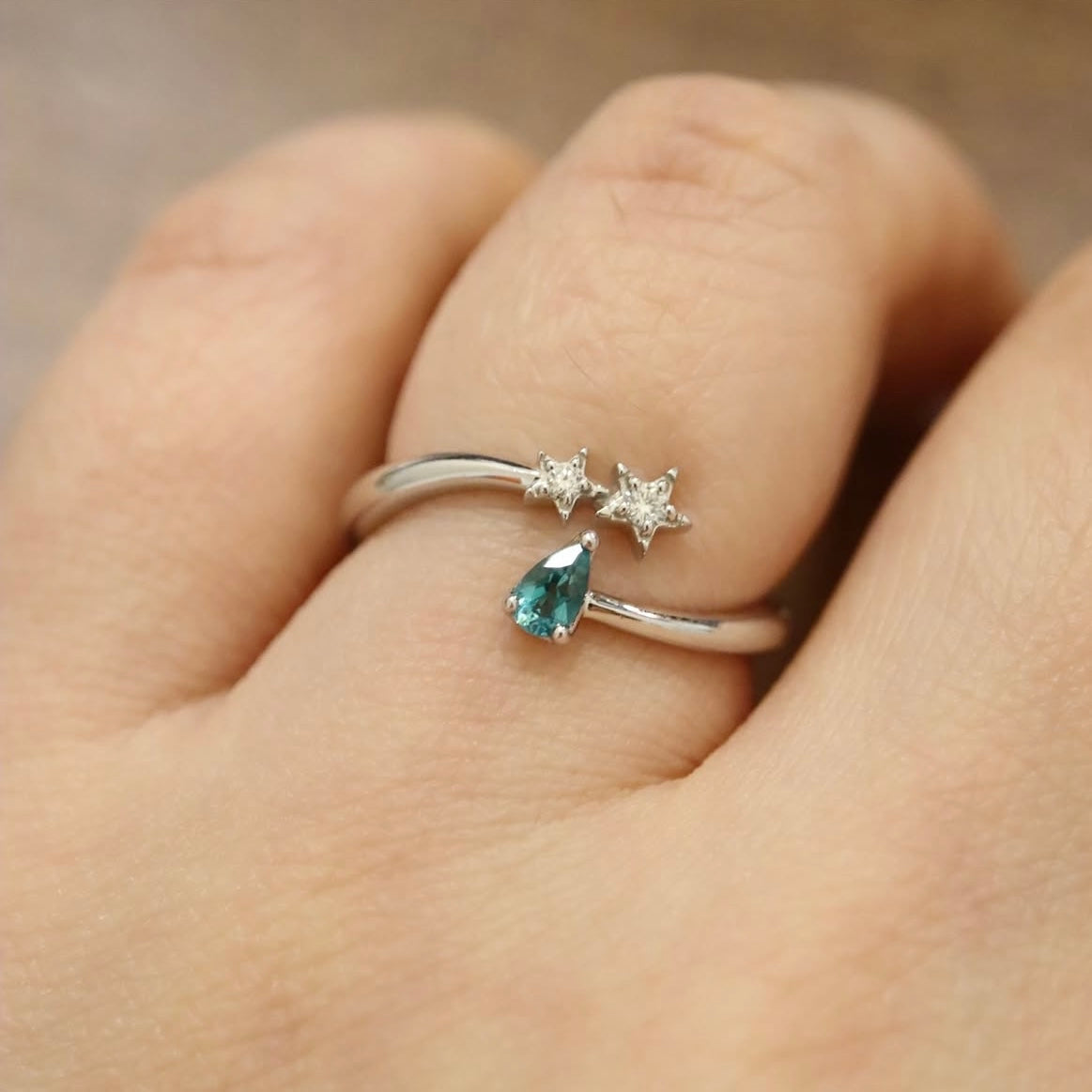 18K Grandidierite and Diamond Ring