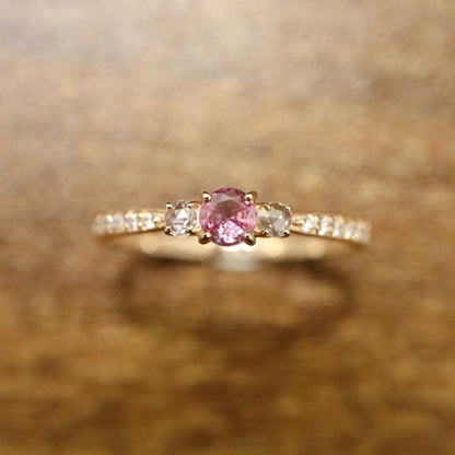 18K Padparadscha sapphire and Diamond Ring (DGL Certificate)